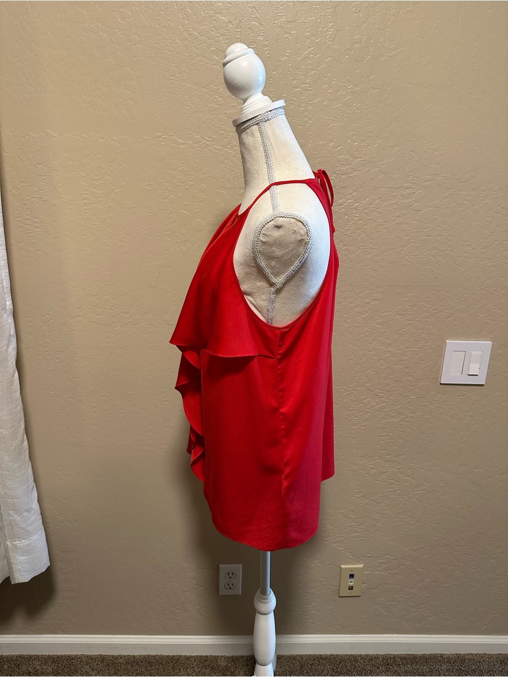 Guess Red Ruffle Halter Top - Picture 5 of 6